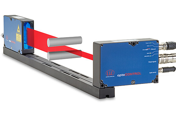 Optical micrometer for production control and quality monitoring